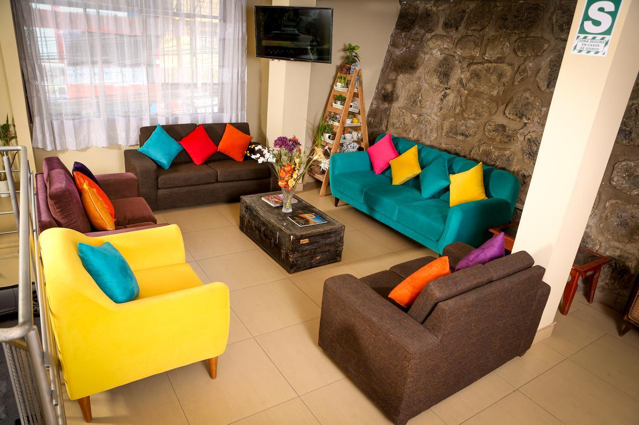 Hostal Mica Абанкай Экстерьер фото